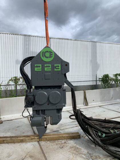 Vibro Hammer ICE 223