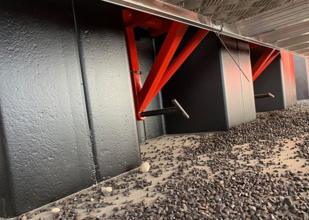 Easy ot adjust Capping beam system